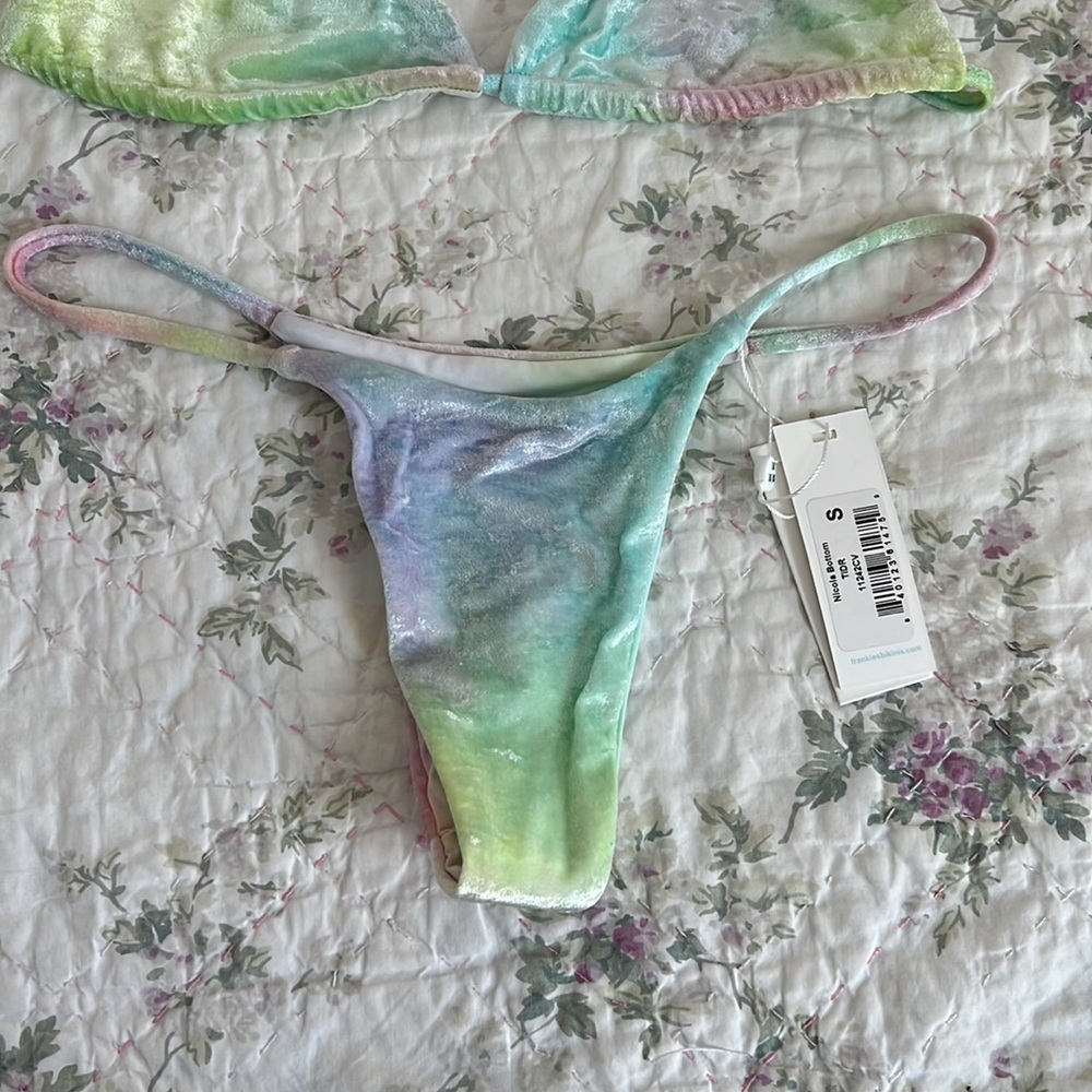 Frankies Bikinis Nicola Top & Bottom - Picture 4 of 4